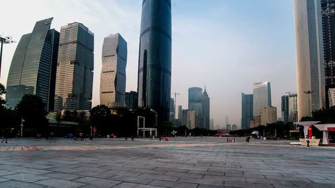 2014年11月28日，中国广州：著名的珠江新城广场和景观，中国广州