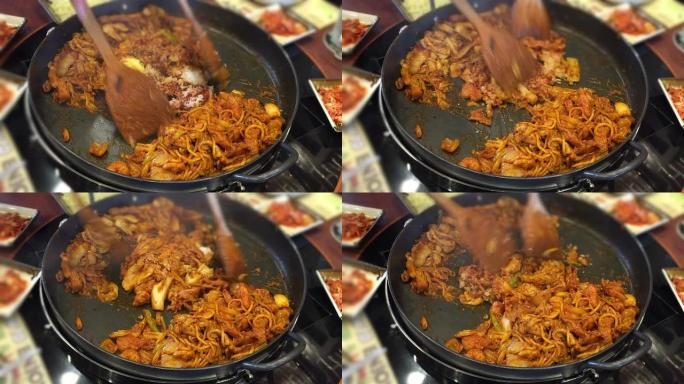 HD：烹饪Dak galbi，韩国传统食品