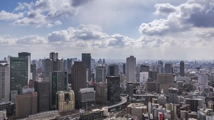 高清：延时俯视摩天大楼日本大阪市动作倾斜