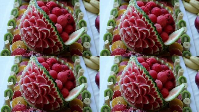 西瓜的精美装饰果盘