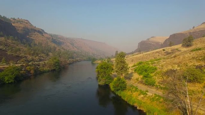 空中俄勒冈德舒特河
