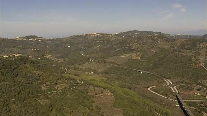 高速公路-鸟瞰图-坎帕尼亚，萨莱诺省，佩里托，意大利
