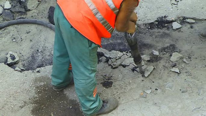 带顶锤的道路工人道路施工电钻