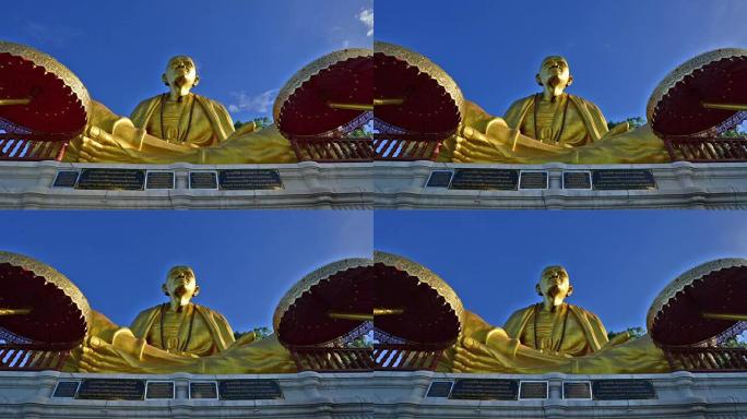 Wat Lamphun Doi ti, khru ba siwichai monument