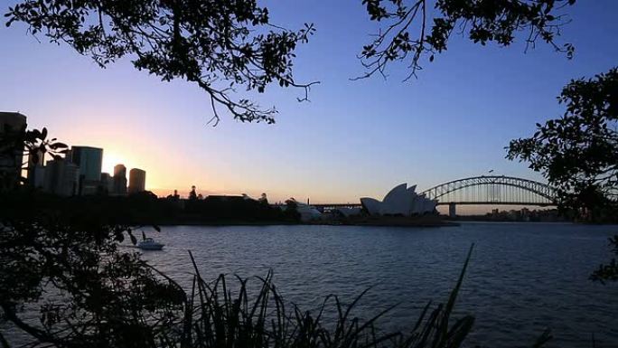 悉尼日落时分，歌剧院和海港大桥，澳大利亚