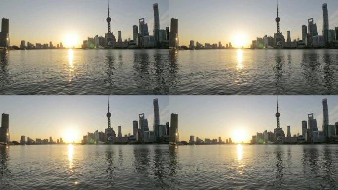 日落时分，上海河岸的天际线和现代建筑。