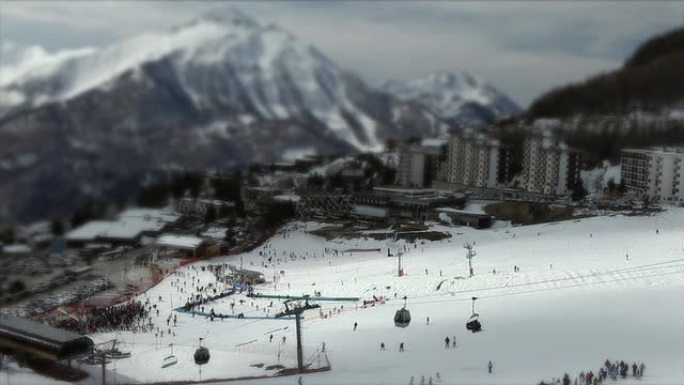 冬季延时-高清滑雪场缆车雪山