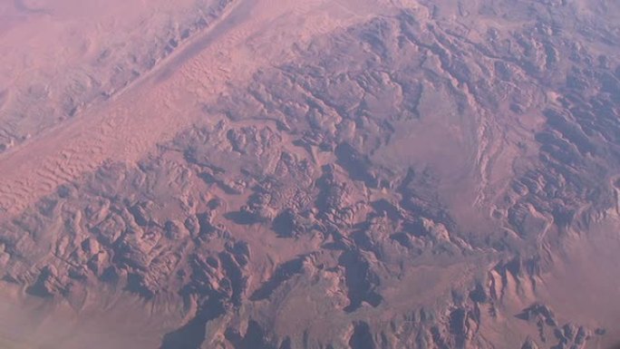 高清：亚利桑那山脉鸟瞰图