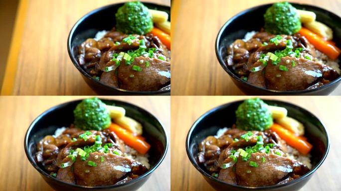 混合蔬菜烤猪肉碗