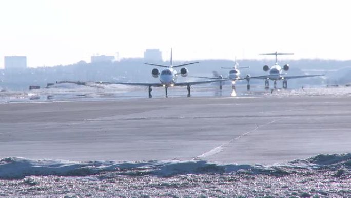 康加三架飞机的冬季系列-广角镜头
