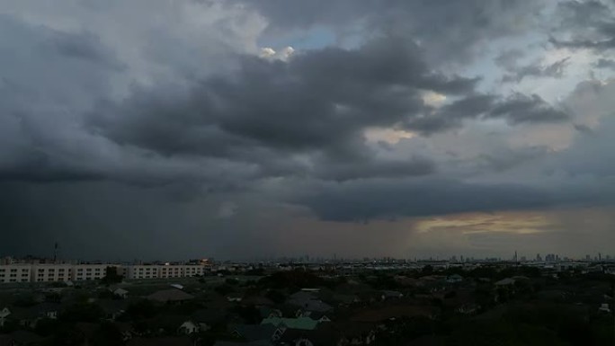 多云的雨延时。穿云霞云朵彩云太阳时间流逝