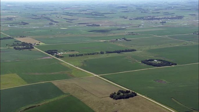 小农场景观-鸟瞰图-美国哈姆林县南达科他州