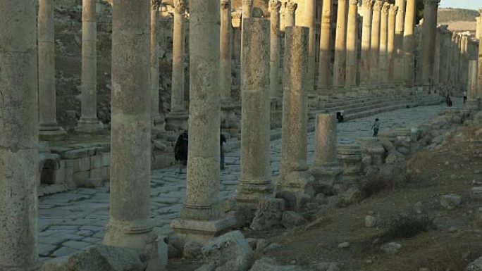 古石柱廊，或Cardo，Jerash，罗马城市Gerasa，约旦