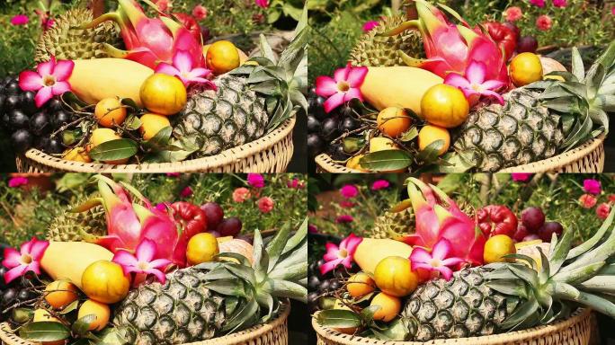 篮子里的热带水果