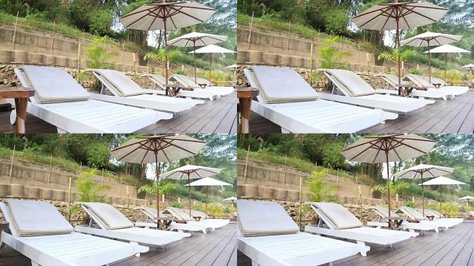 高清多莉: 床和雨伞