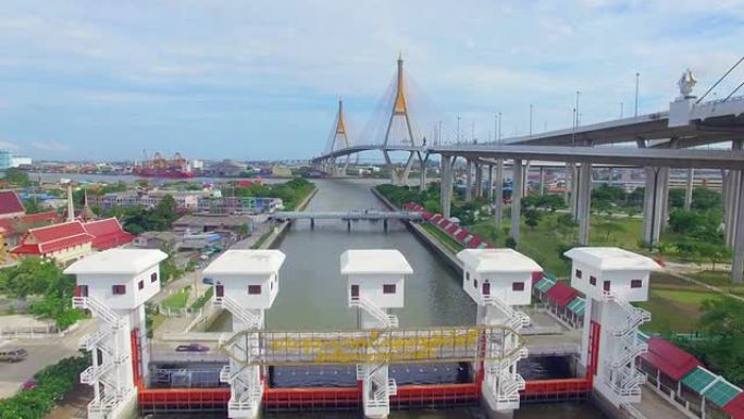 曼谷水闸的鸟瞰图治理东南亚桥面