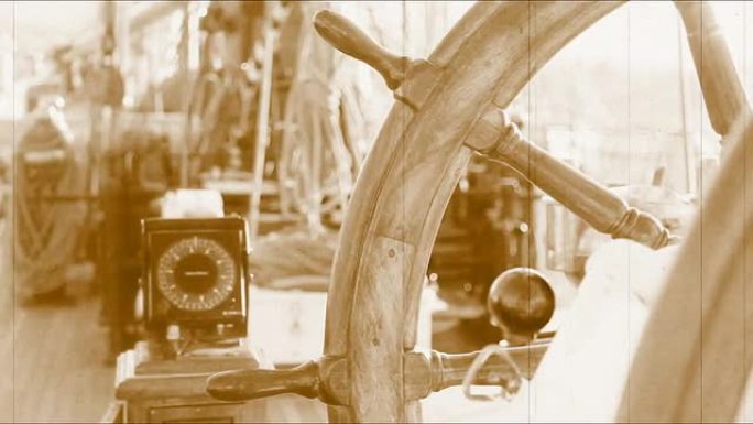 旧帆船和指南针的轮子
