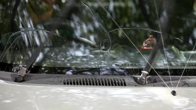 汽车雨刷器