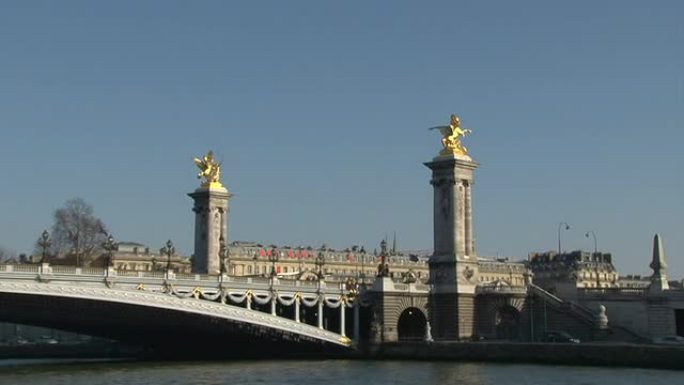 巴黎亚历山大三世大桥