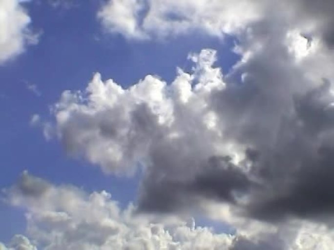 荷兰上空的云朵（上）（时间流逝）