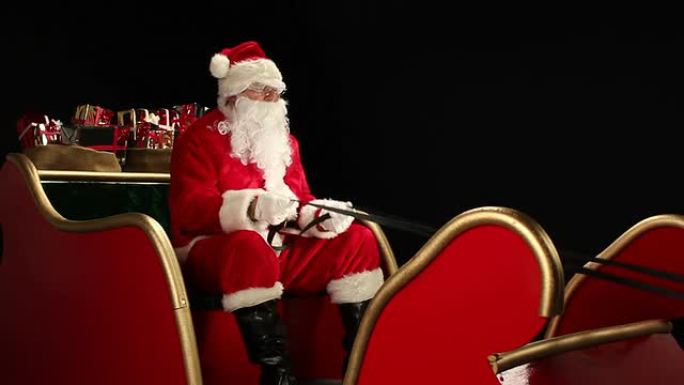 DOLLY HD：圣诞老人乘坐雪橇