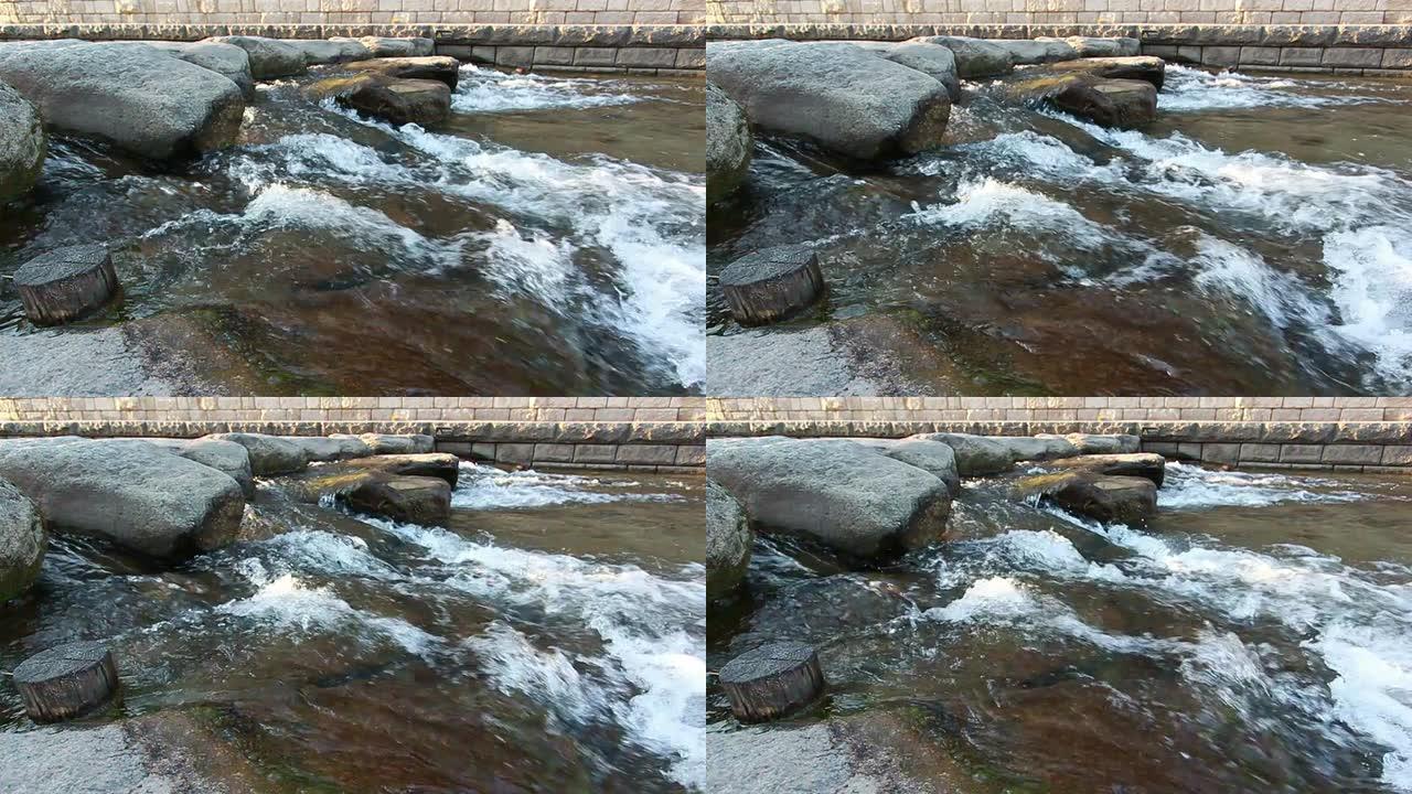 首尔清溪川溪的石阶桥