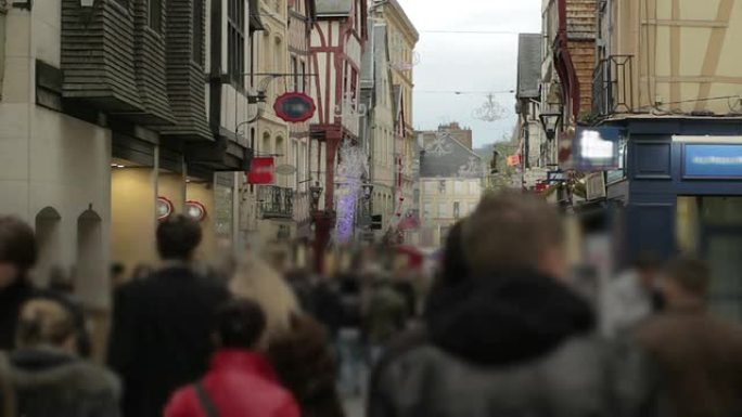 法国鲁昂拥挤的街道