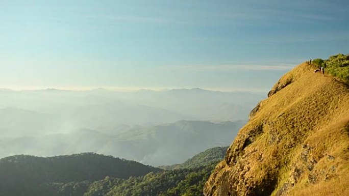 平移: 山脉和危险路径