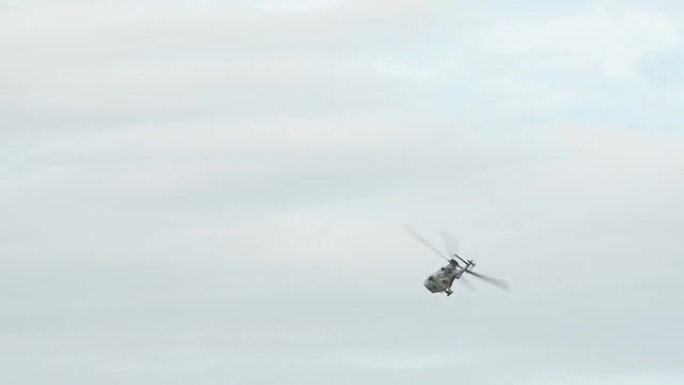超级美洲狮直升机特技飞行表演