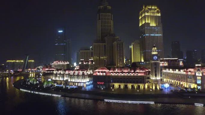 天井现代建筑和城市景观的鸟瞰图，实时。