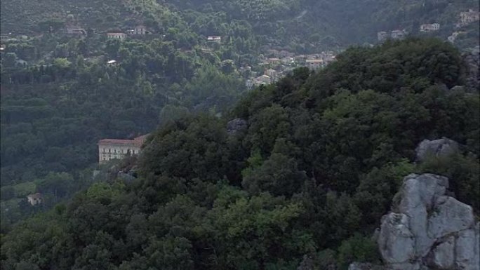 圣马蒂诺修道院-鸟瞰图-西西里岛，巴勒莫省，蒙雷阿莱，意大利