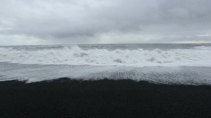 高清：冰岛维京黑海滩巨浪