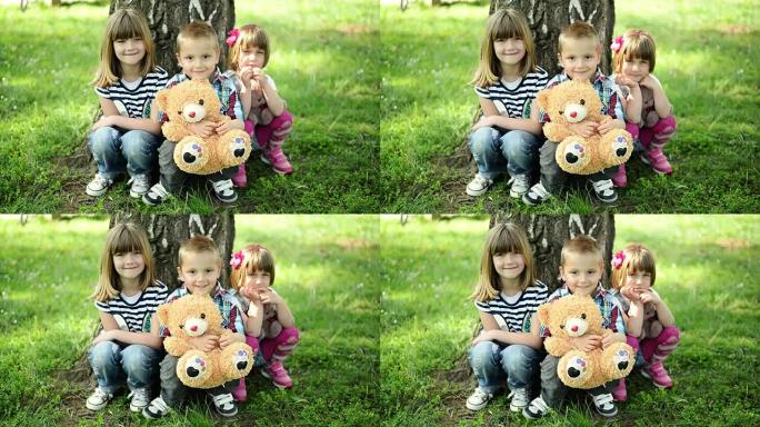 孩子们看着相机