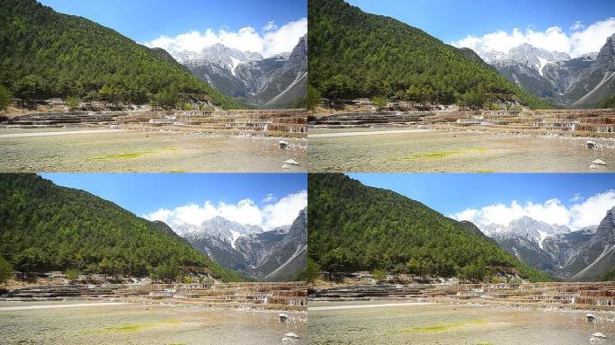 冰川雪山山谷的瀑布