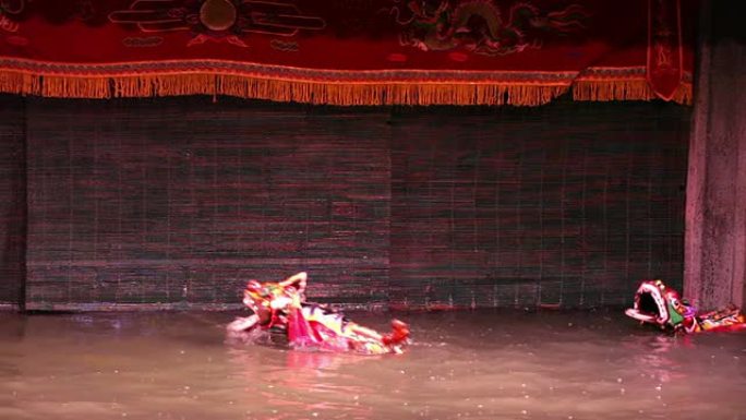 越南河内的金龙水上木偶在水上跳舞