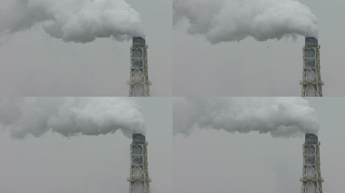 工厂烟囱冒烟污染空气