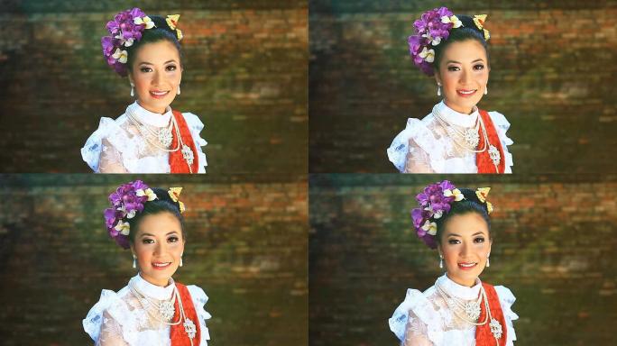 高清:美丽的泰国女人的笑脸。