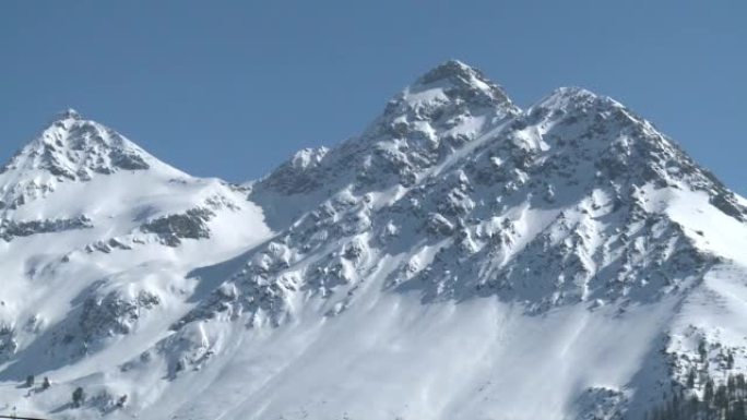 阿罗萨雪山美景雪山风光