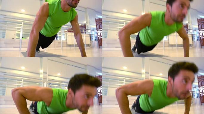 做俯卧撑的年轻人