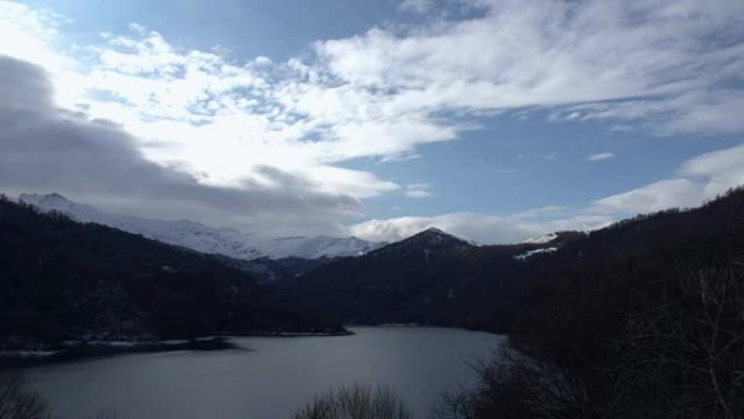 山区白天的时间推移