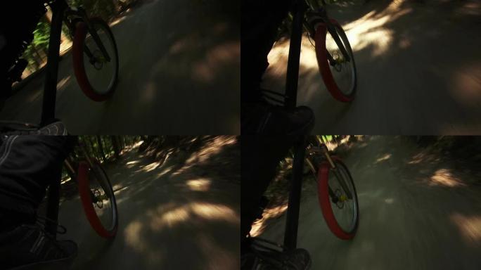 山地自行车穿越绿色森林TL POV