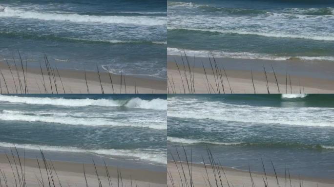 二十七秒的海浪在有声音的沙漠海滩上破碎