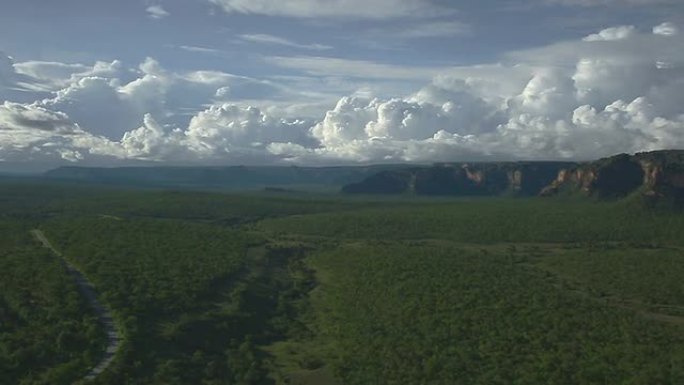 Chapada dosGuimar ã es - Cuiab á