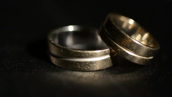 旧结婚戒指旧结婚戒指