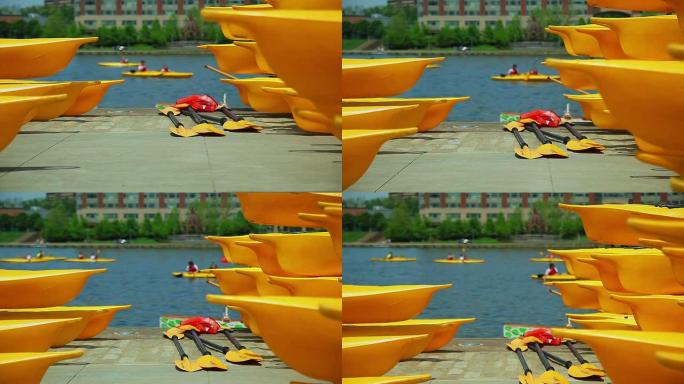 黄河边上的黄色皮划艇特写背景