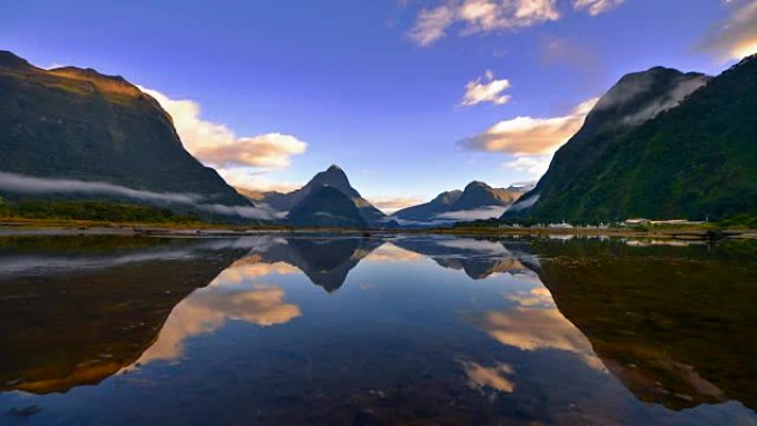 Milford Sound，Fiordland，新西兰