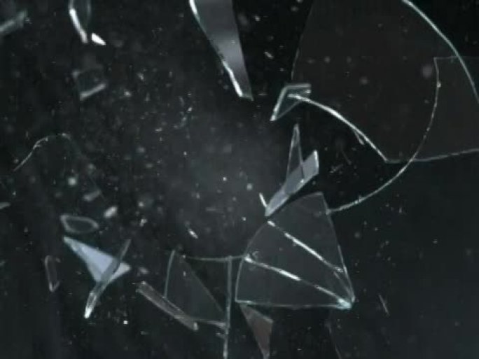 用大锤砸碎玻璃用大锤砸碎玻璃