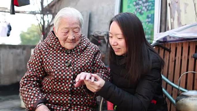 祖母和孙女祖母和孙女