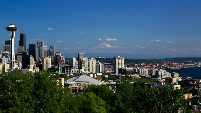 西雅图市中心国外城市风光海岸线蓝天白云