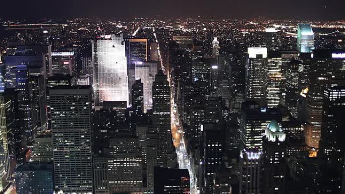 曼哈顿高角度夜晚第五大道。